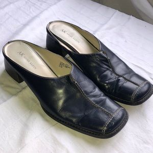 Anne Klein Navy leather mules